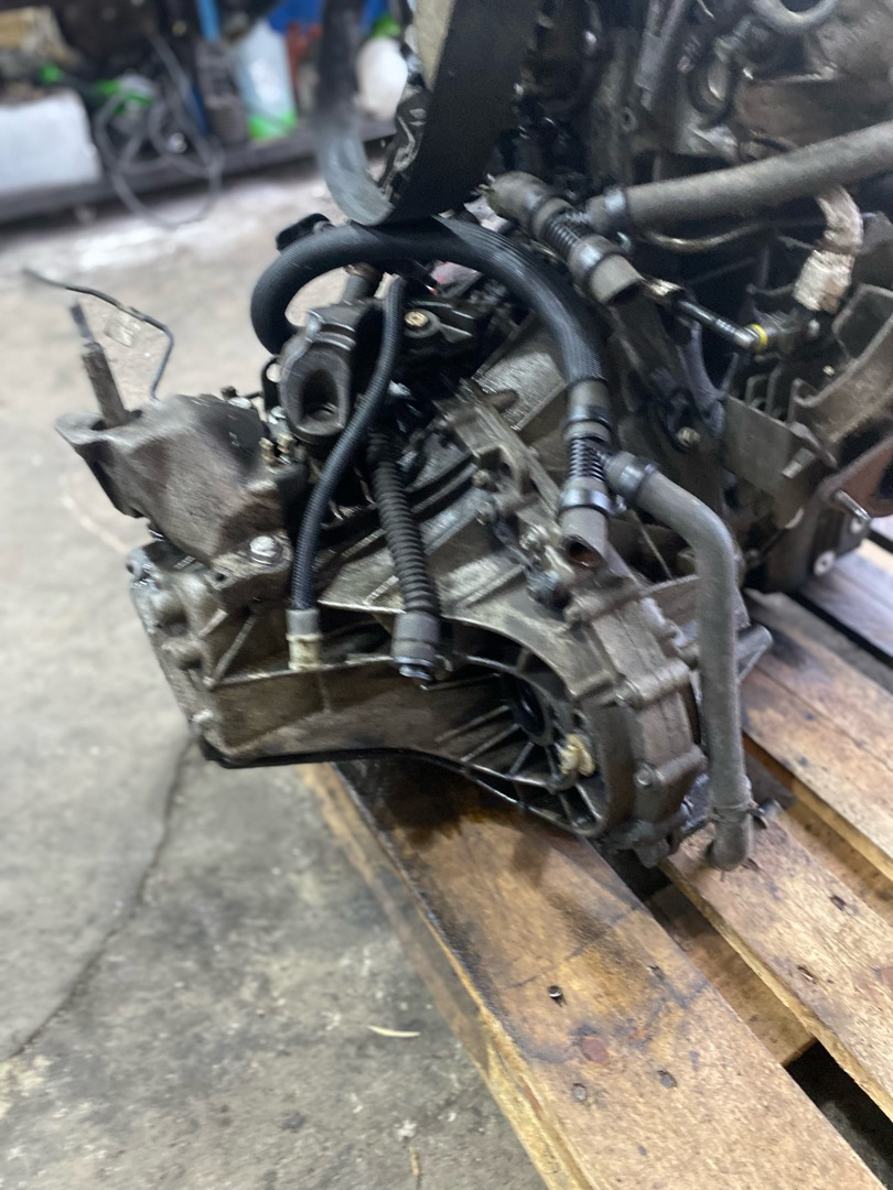 КПП механическая (МКПП) Renault Laguna 3 поколение 2011, 1.5 л., K9K 782, дизель, МКПП, K9K782, 7701700591 - фото №1