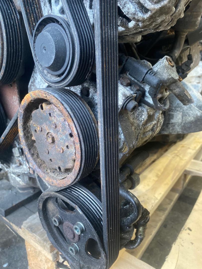 компрессор кондиционера Porsche Cayenne 955 2004, 3.2 л., M02.2Y, бензин, АКПП, 3B0820803C - фото №1