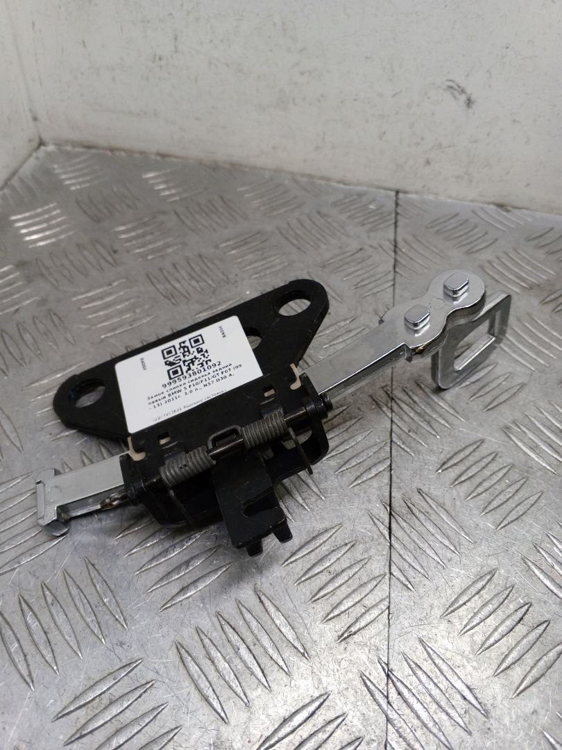 замок спинки сиденья BMW 5 серия F07/F10/F11 2011, 3.0 л., N57 D30 A, дизель, АКПП, sophistog brillan metallic (a90), универсал, задний привод, правый руль, 52207253621 - фото №1