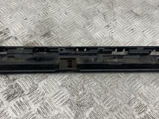 Кронштейн крепления порога BMW X1 F48 2016, 2.0 л., B47 C20 A, дизель, МКПП, alpinweiß iii (300), внедорожник 5 дв., полный привод, правый руль, 51777332332, 7332332