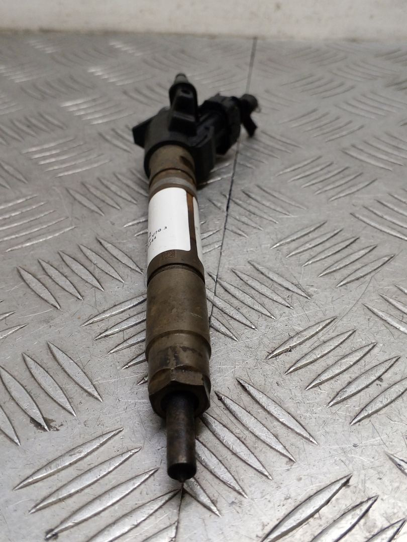 форсунка Volvo V70 3 поколение 2009, 2.4 л., D 5244 T14, дизель, АКПП, 0445116036, 31272767 - фото №1