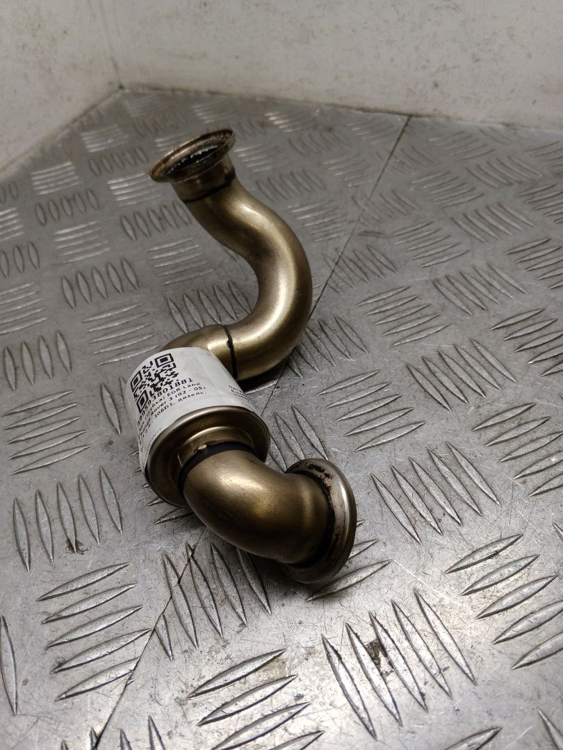 трубка системы рециркуляции EGR Land Rover Range Rover 3 поколение 2004, 3.0 л., 306D1, дизель, АКПП - фото №1