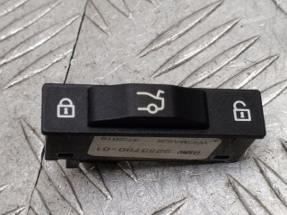 кнопка открытия багажника BMW 7 серия G11/G12 G11 2017, 3.0 л., B57 D30 A, дизель, АКПП, carbonschwarz metallic (416), седан, задний привод, правый руль, 61319253780, 9253780