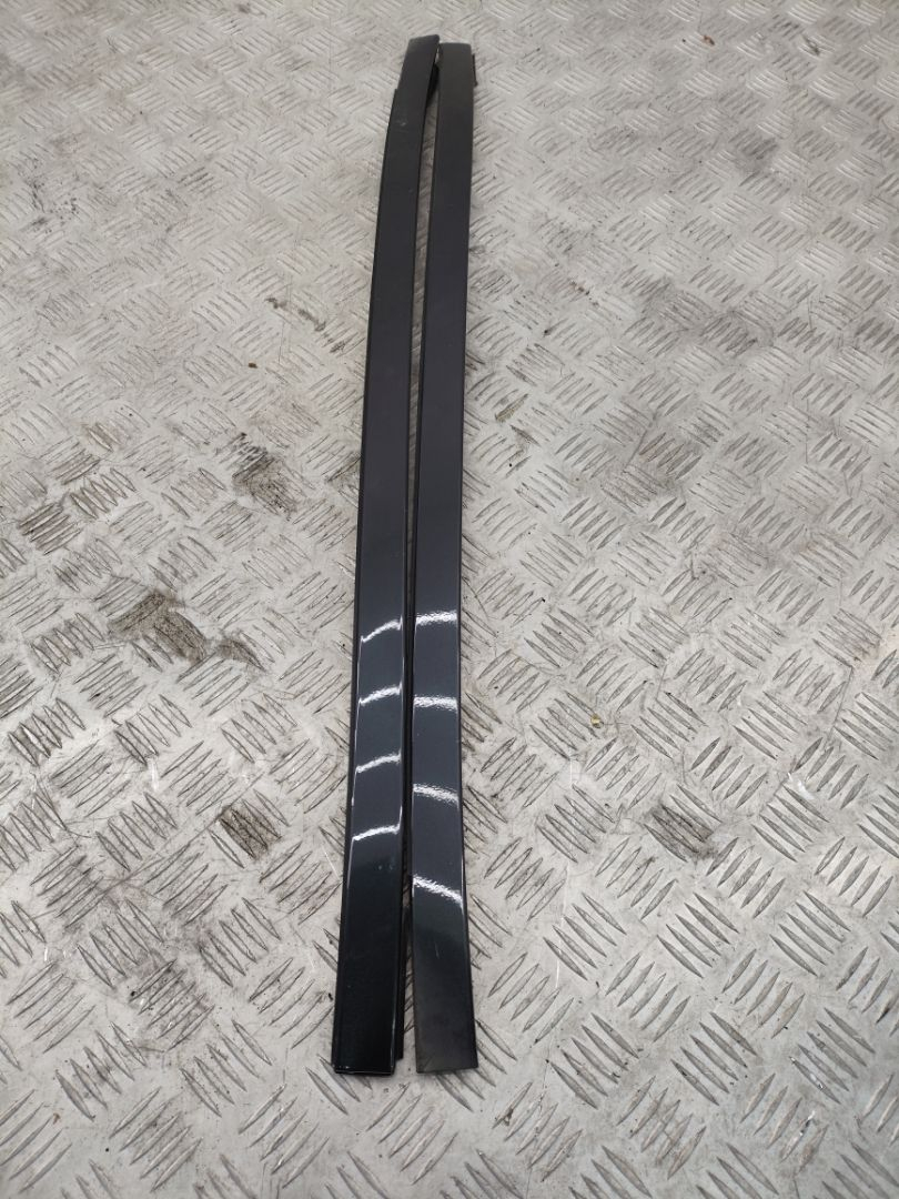 молдинг лобового стекла BMW 5 серия F07/F10/F11 2011, 3.0 л., N57 D30 A, дизель, АКПП, sophistog brillan metallic (a90), универсал, задний привод, правый руль, 51137362463, 51137362464, 7362463, 7362464 - фото №1