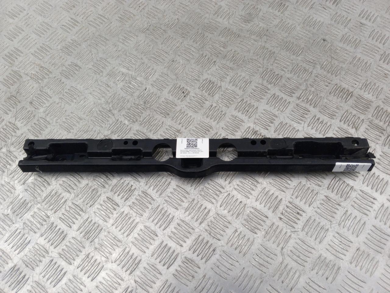 Кронштейн крепления порога BMW 7 серия G11/G12 G11 2018, 3.0 л., B57 D30 A, дизель, АКПП, singapore grau metallic (b41), седан, полный привод, правый руль, 51777357134, 7357134 - фото №1