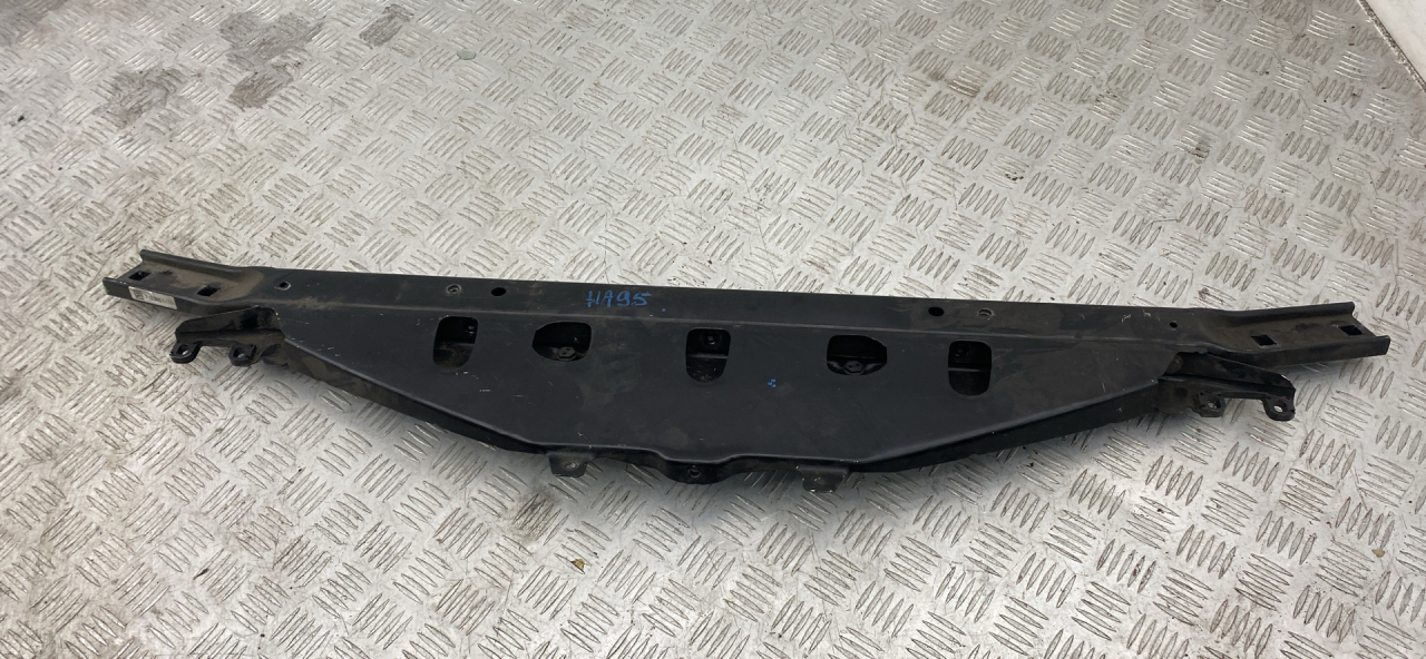 верхняя планка телевизора BMW 5 серия F07/F10/F11 2012, 2.0 л., N47 D20 C, дизель, АКПП, alpinweiß iii (300), хетчбэк 5 дв., задний привод, правый руль, 7183851 - фото №1