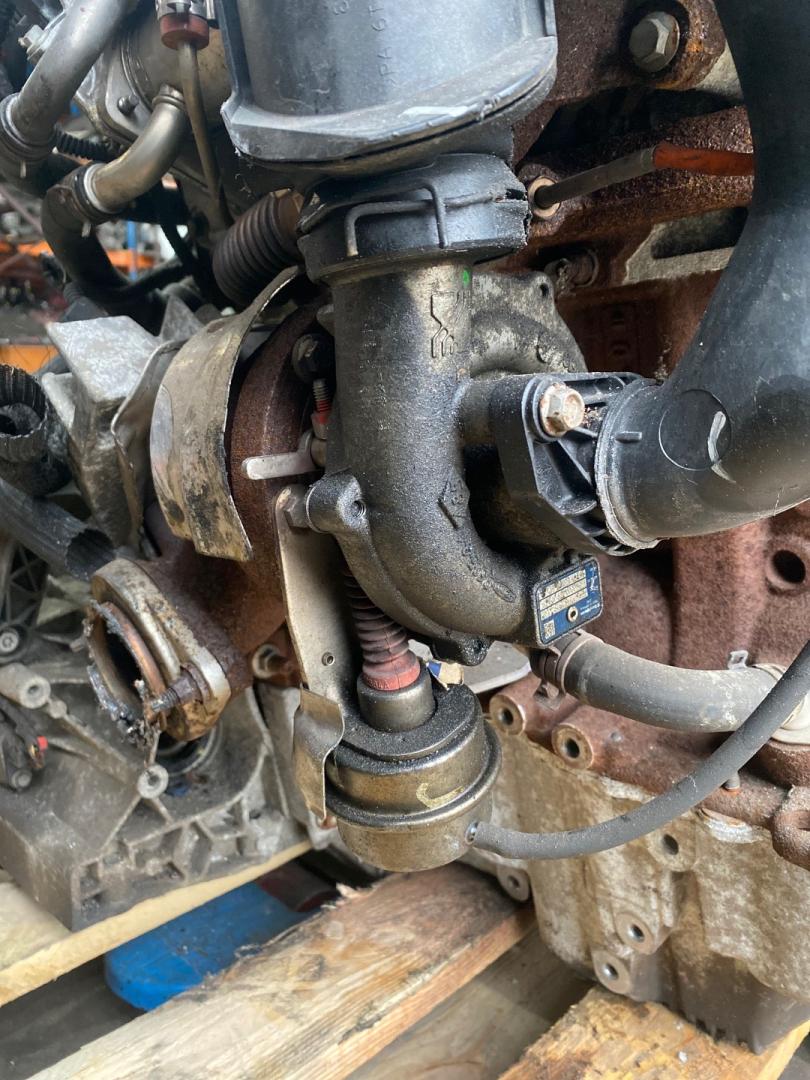 турбина Renault Scenic 3 поколение 2011, 1.5 л., K9K 837, дизель, робот - фото №1