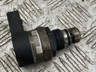 датчик давления топлива BMW 5 серия E60/E61 2007, 3.0 л., M57 D30 (306D3), дизель, АКПП, 0281002738