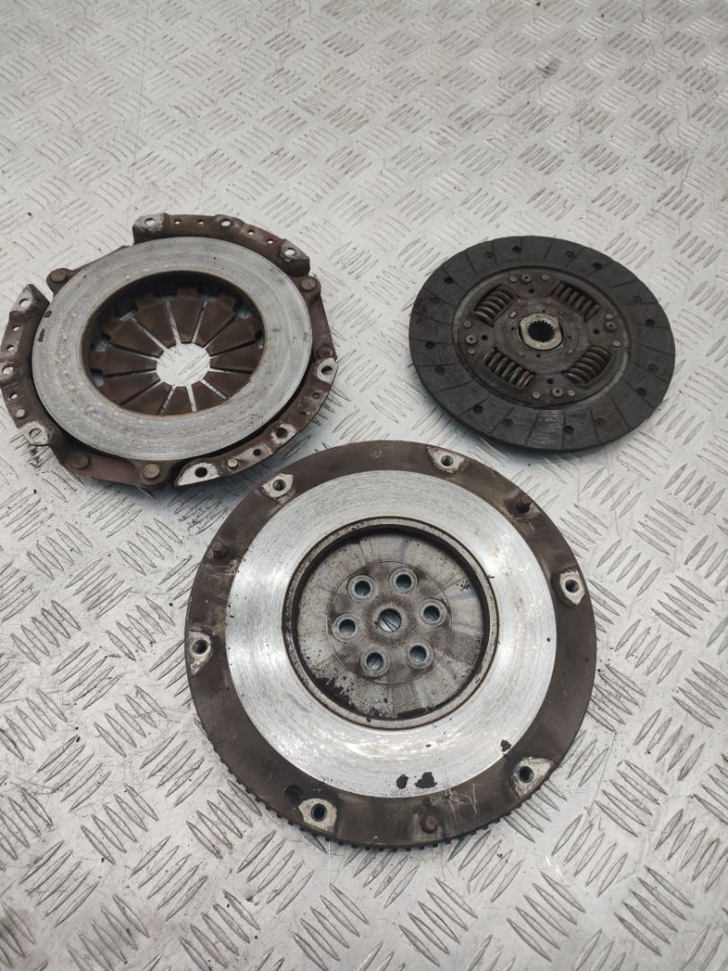 маховик Kia Ceed 1 поколение 2007, 1.6 л., G4FC, бензин, МКПП - фото №1