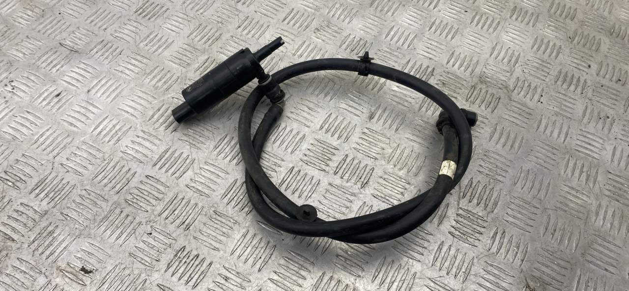 насос (моторчик) омывателя фар BMW 5 серия F07/F10/F11 F10 2011, 3.0 л., N57 D30 A, дизель, АКПП, carbonschwarz metallic (416), седан, задний привод, правый руль, 67127217792 - фото №1