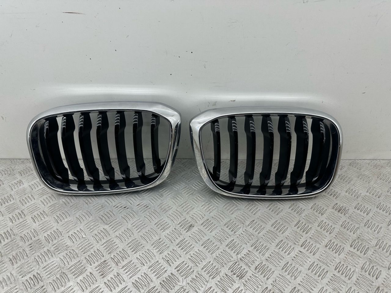 решетка радиатора BMW X3 G01 2019, 3.0 л., B57 D30 A, дизель, АКПП, внедорожник 5 дв., полный привод - фото №1