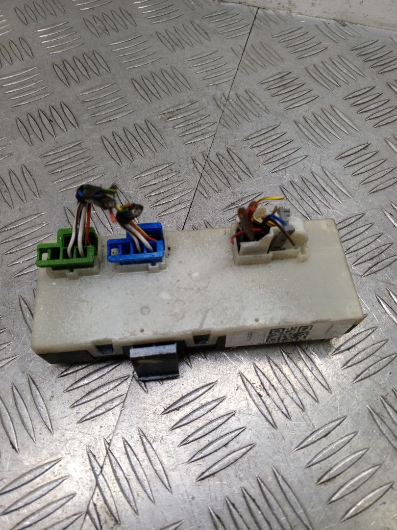 блок управления крышкой багажника BMW X5 F15 2018, 3.0 л., N57 D30 A, дизель, АКПП, carbonschwarz metallic (416), внедорожник 5 дв., полный привод, правый руль, 61357481616, 7481616 - фото №1