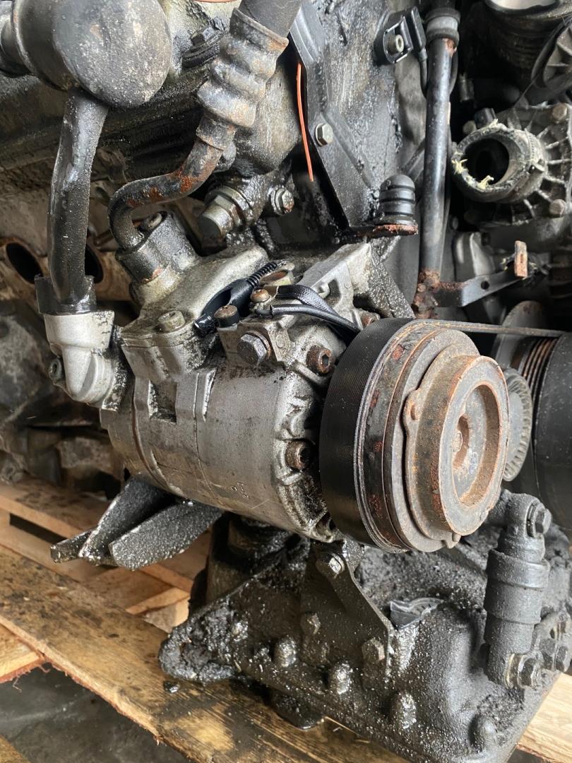 компрессор кондиционера BMW 7 серия E38 1998, 4.4 л., M62 B44, бензин, АКПП, 8377244, 64528377244 - фото №1