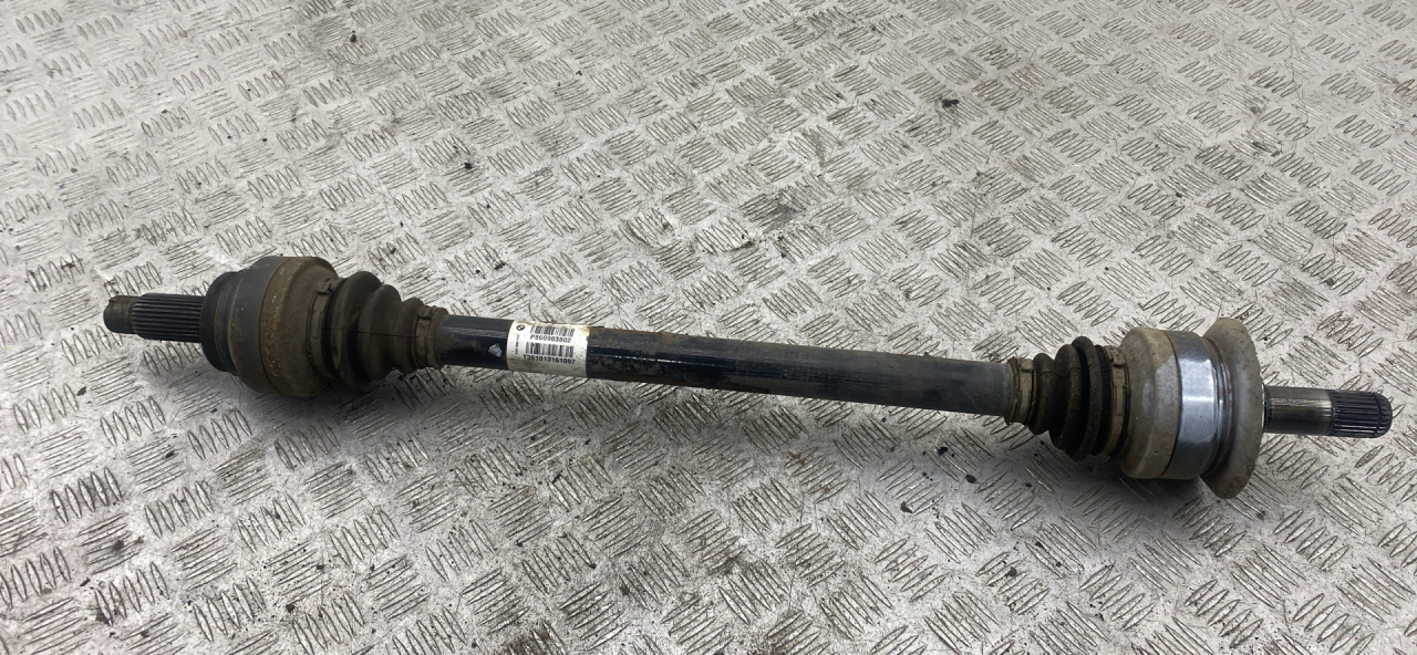 полуось задняя (приводной вал, ШРУС) BMW X5 F15 2018, 3.0 л., N57 D30 A, дизель, АКПП, carbonschwarz metallic (416), внедорожник 5 дв., полный привод, правый руль, 33207564127, 7564127, 33208609838, 8609838, 33207568471, 7568471, 8603102 - фото №1