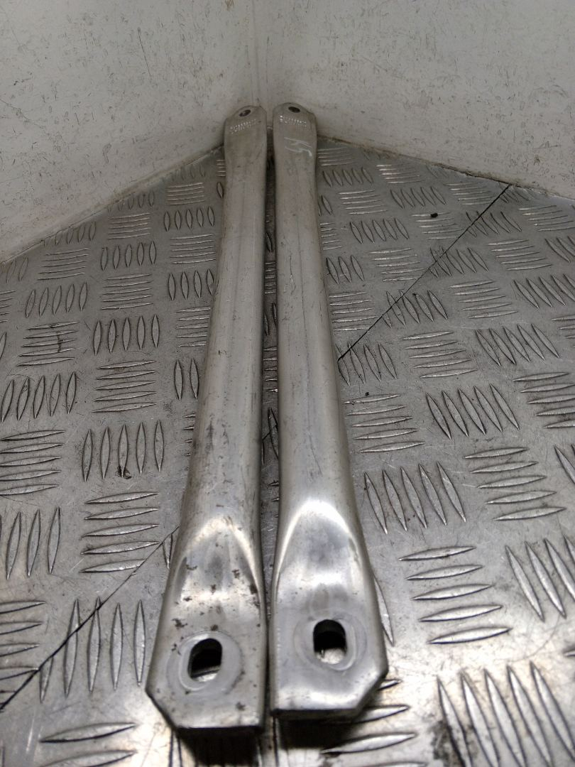 распорка стоек BMW X3 G01 2019, 3.0 л., B58 B30 A, бензин, АКПП, brillanteffekt metallic (a90), внедорожник 5 дв., полный привод, правый руль, 7403885, 7403886 - фото №1