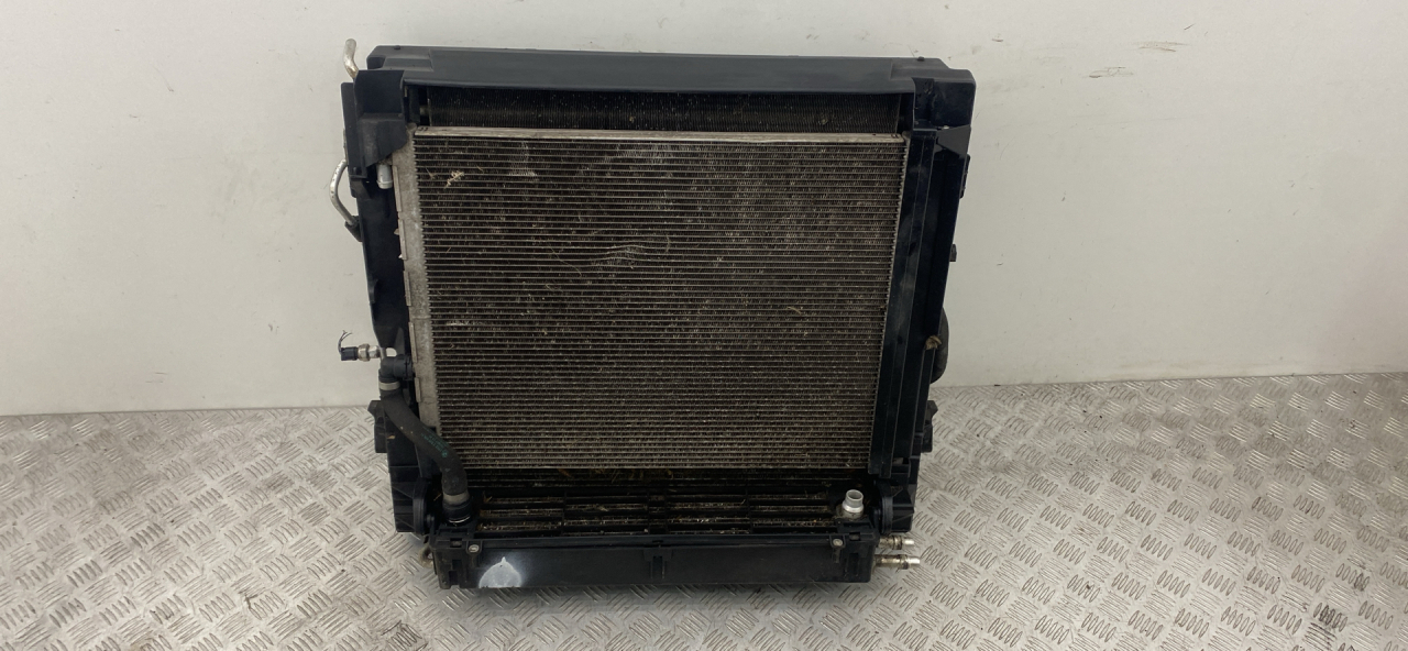 кассета радиаторов BMW X5 M F85 2018, 4.4 л., S63 B44 B, бензин, АКПП, внедорожник 5 дв., полный привод, правый руль - фото №1