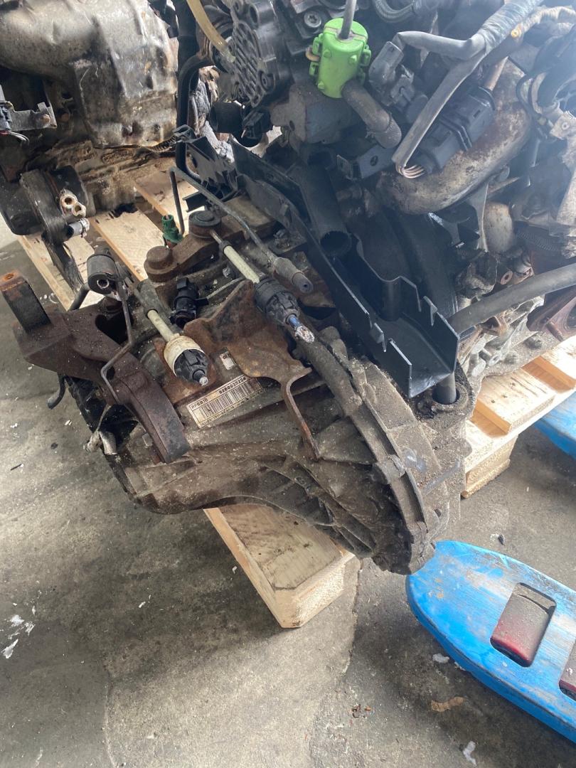 КПП механическая (МКПП) Renault Master 3 поколение 2011, 2.3 л., M9T 670, дизель, МКПП, 8200935224 - фото №1