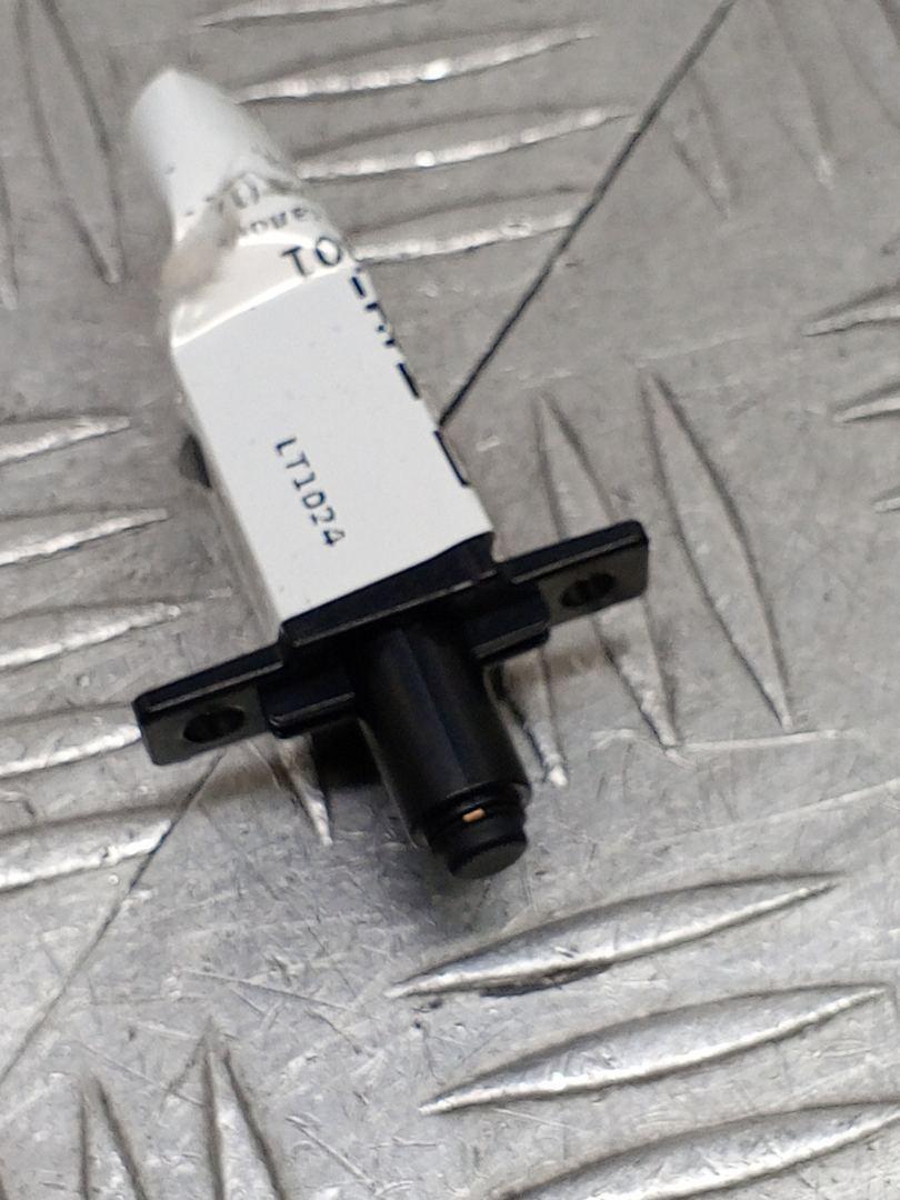 датчик температуры Porsche 911 Carrera S 991 2014, 3.8 л., MA1.03, бензин, робот, серый, задний привод, правый руль, 991653241 - фото №1