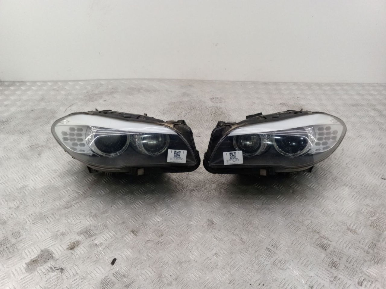 фара правая BMW 5 серия F07/F10/F11 2011, 3.0 л., N57 D30 A, дизель, АКПП, sophistog brillan metallic (a90), универсал, задний привод, правый руль, 7203254 - фото №1