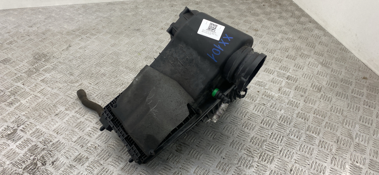 корпус воздушного фильтра Audi Q7 4L 2007, 3.0 л., BUG, дизель, АКПП, полный привод, правый руль, 7L6129601Q - фото №1