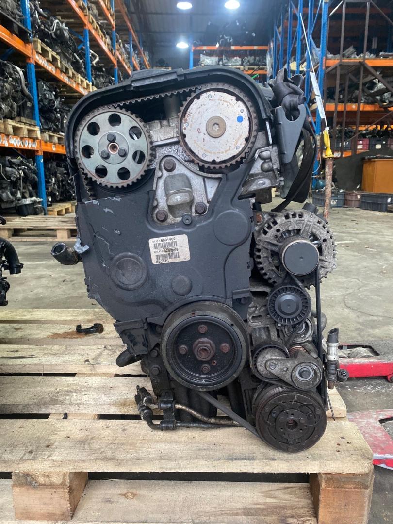 двигатель Volvo C70 2 поколение 2008, 2.4 л., B 5244 S4, бензин, МКПП, B5244S4 - фото №1