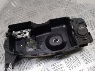 скелет ручки двери передней левой Porsche 911 Carrera S 991 2014, 3.8 л., MA1.03, бензин, робот, серый, задний привод, правый руль, 991537063