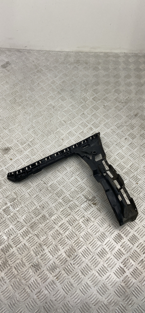 Крепление бампера заднего Mercedes-Benz C AMG W205 2017, 4.0 л., M 177.980, бензин, АКПП, 197, седан, задний привод, правый руль, A2058801802 - фото №1