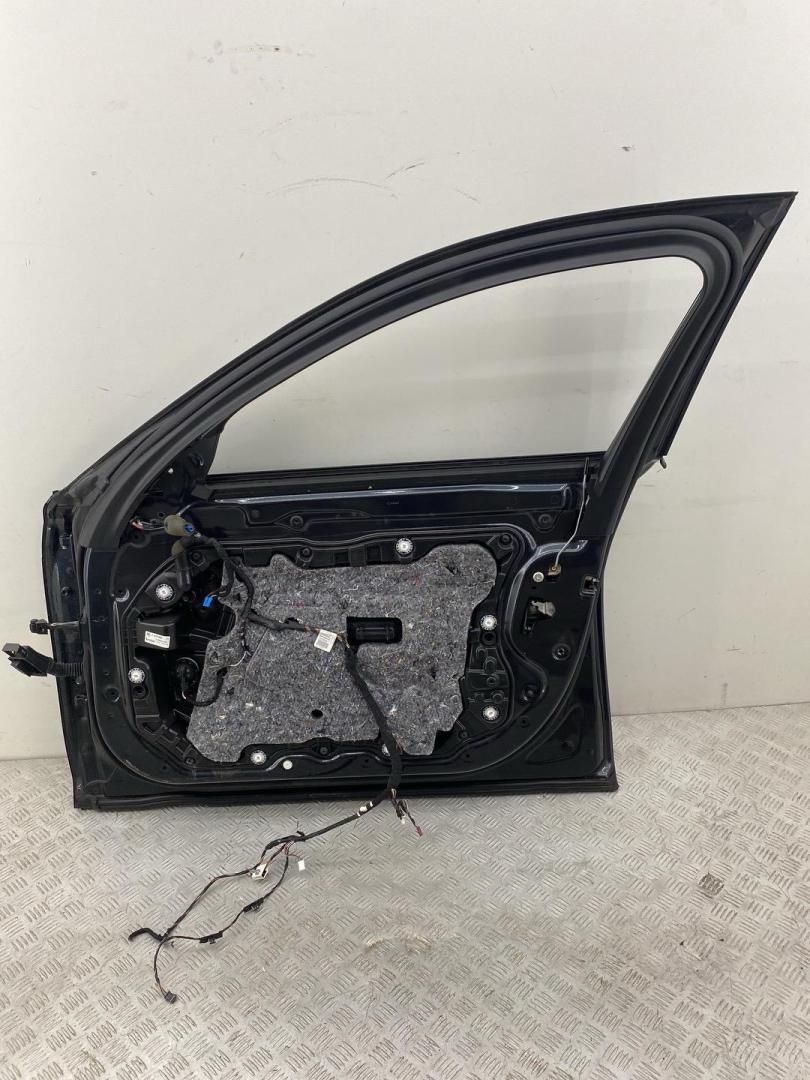 стекло двери передней правой BMW 7 серия G11/G12 G11 2018, 3.0 л., B57 D30 A, дизель, АКПП, singapore grau metallic (b41), седан, полный привод, правый руль - фото №1