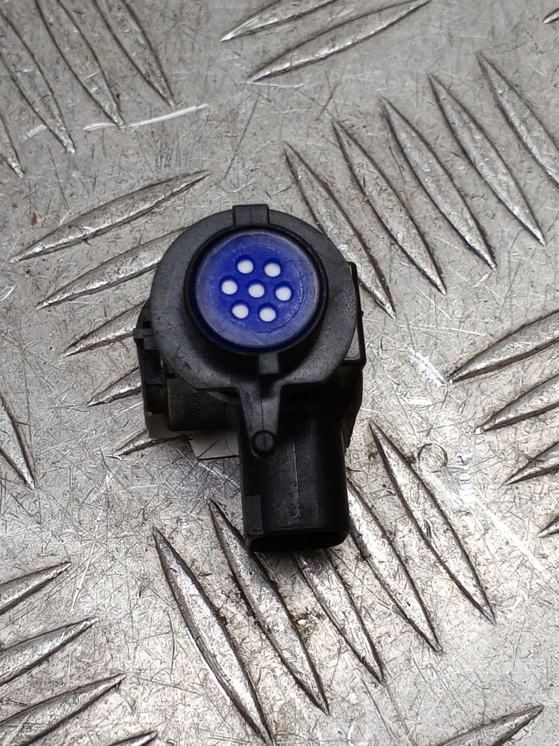 датчик AUC BMW X5 F15 2017, 3.0 л., N57 D30 B, дизель, АКПП, carbonschwarz metallic (416), внедорожник 5 дв., полный привод, правый руль, 64119289142, 9289142 - фото №1