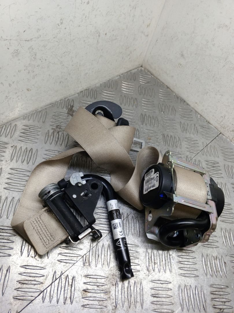 ремень безопасности BMW X5 F15 2017, 3.0 л., N57 D30 B, дизель, АКПП, carbonschwarz metallic (416), внедорожник 5 дв., полный привод, правый руль, 72117343632, 7343632 - фото №1