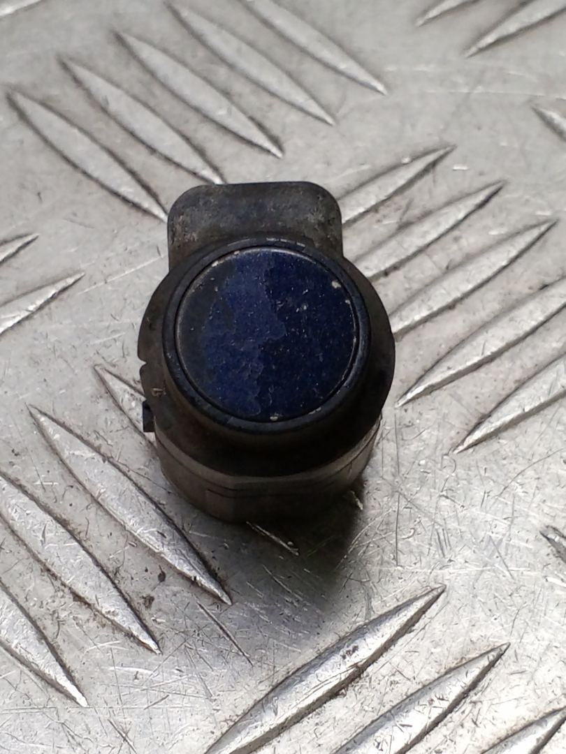 парктроник передний BMW 5 серия F07/F10/F11 F10 2011, 3.0 л., N57 D30 A, дизель, АКПП, carbonschwarz metallic (416), седан, задний привод, правый руль, 66209231281, 9231281 - фото №1