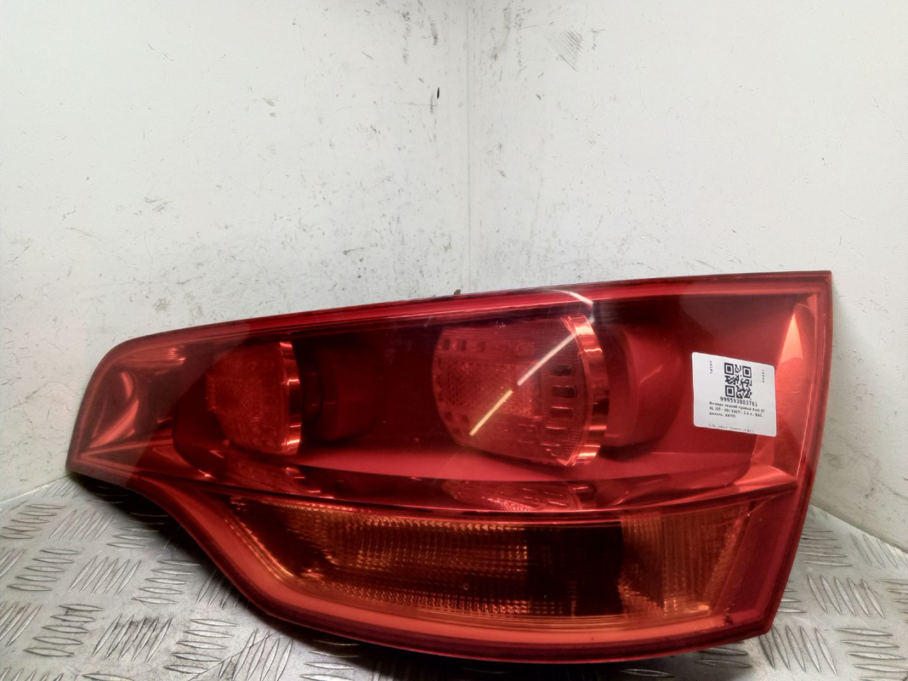 фонарь задний правый Audi Q7 4L 2007, 3.0 л., BUG, дизель, АКПП, полный привод, правый руль - фото №1