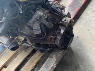 КПП механическая (МКПП) Renault Megane 3 поколение 2010, 2.0 л., M9R 610, дизель, МКПП, 8200878524