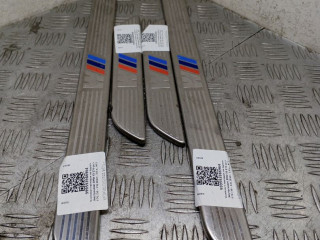 комплект накладок на пороги (внутренние) BMW X5 E70 [рестайлинг] E70 2012, 3.0 л., N57 D30 A, дизель, АКПП, alpinweiß iii ( 300), внедорожник 5 дв., полный привод, правый руль, 7205265, 51477205265, 51477205263, 7205263