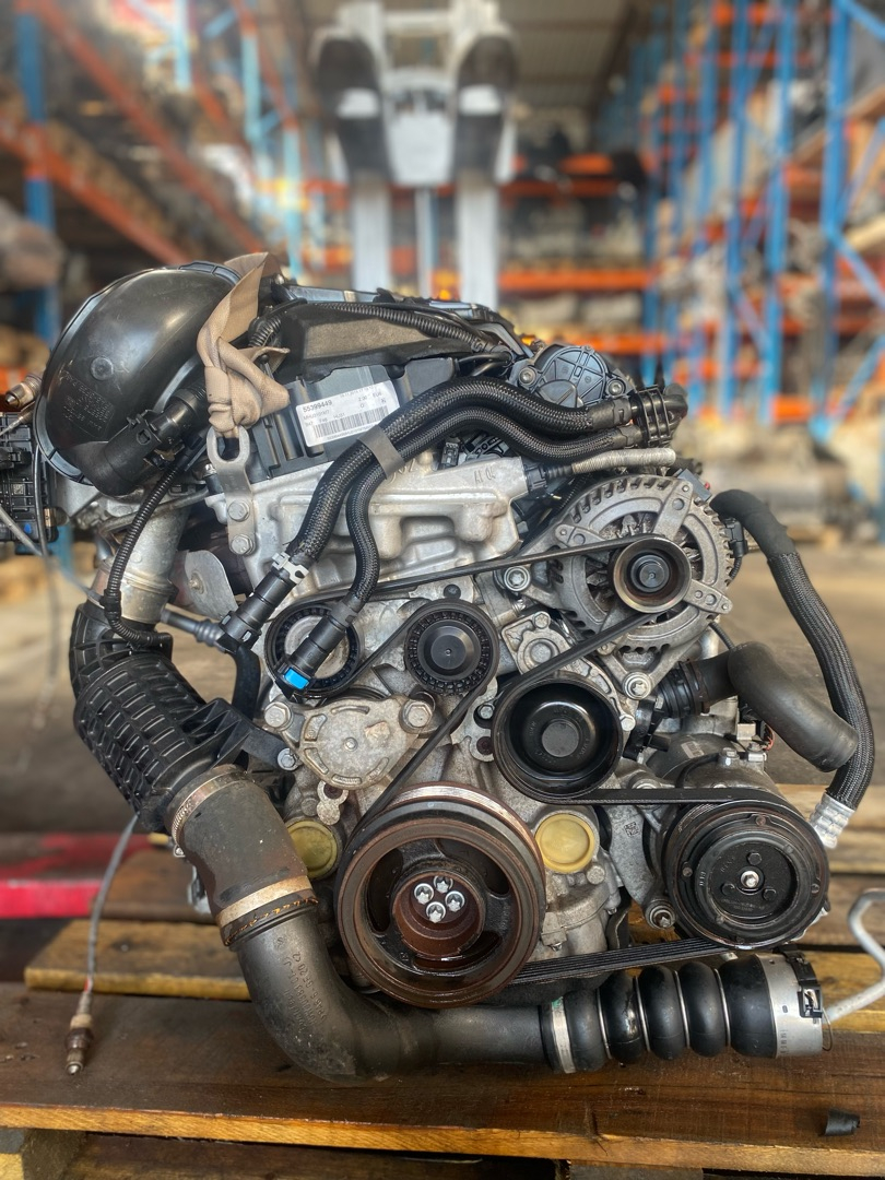 двигатель BMW X1 F48 2016, 2.0 л., B47 C20 A, дизель, МКПП, alpinweiß iii (300), внедорожник 5 дв., полный привод, правый руль, B47, B47C20, B47C20A - фото №1