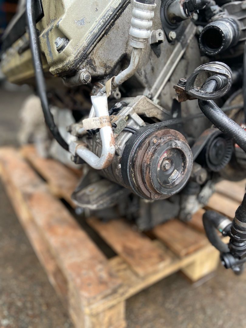 компрессор кондиционера Land Rover Range Rover 3 поколение 2004, 4.4 л., M62 B44, бензин, АКПП, 10S17C, 64528377067, 8377067 - фото №1