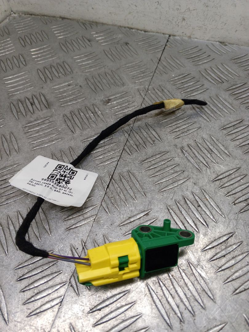 датчик удара Audi Q7 4L 2007, 3.0 л., BUG, дизель, АКПП, полный привод, правый руль, 1K0909606C - фото №1