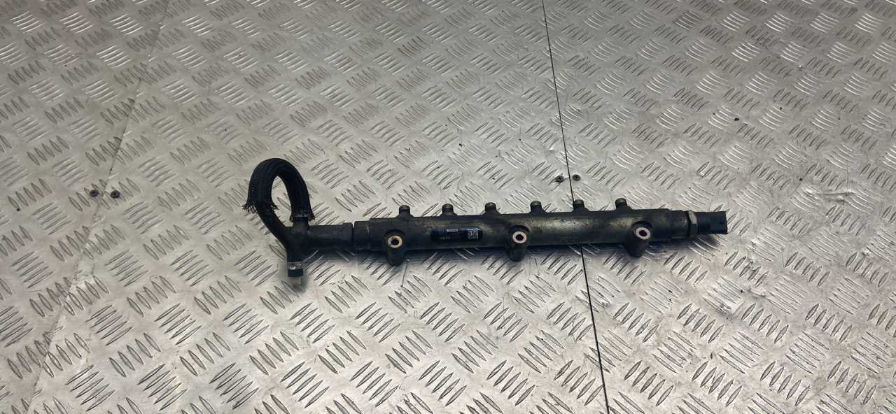 топливная рампа Volvo XC90 1 поколение 2005, 2.4 л., D 5244 T, дизель, робот, 30622085, 0445215015 - фото №1