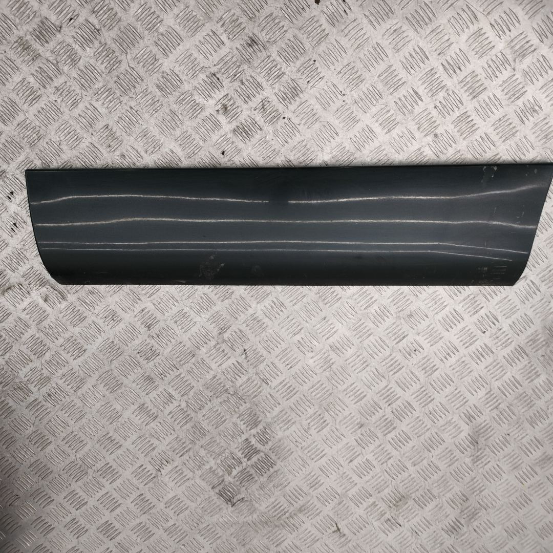молдинг двери задней левой Audi Q7 4L 2007, 3.0 л., BUG, дизель, АКПП, полный привод, правый руль - фото №1