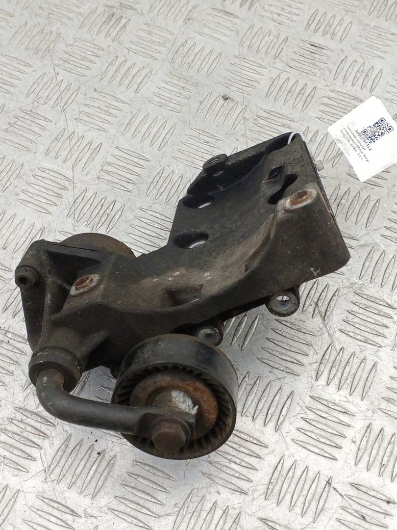 кронштейн компрессора кондиционера Land Rover Range Rover 3 поколение 2004, 3.0 л., 306D1, дизель, АКПП, 7786194, 64557786194 - фото №1