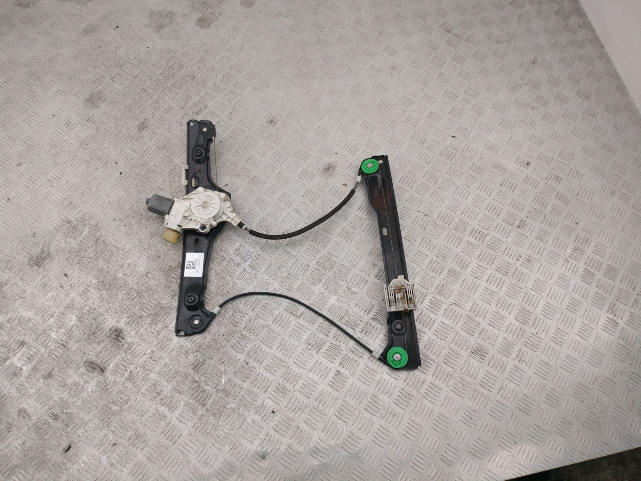 стеклоподъемник электрический передний левый BMW 3 серия E90/E91/E92/E93 2007, седан, 51337140587, 7140587 - фото №1