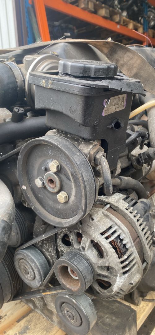 насос гидроусилителя руля BMW X5 E53 2002, 3.0 л., M57 D30 (306D1), дизель, АКПП - фото №1