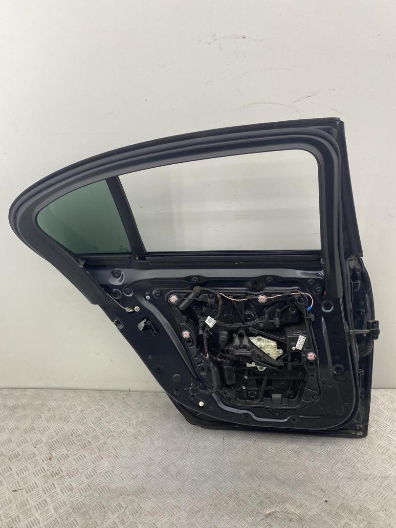замок двери задней левой BMW 7 серия G11/G12 G11 2018, 3.0 л., B57 D30 A, дизель, АКПП, singapore grau metallic (b41), седан, полный привод, правый руль, 2581908, 2581909, 2581910, 51212581908, 51222581909, 51222581910 - фото №1
