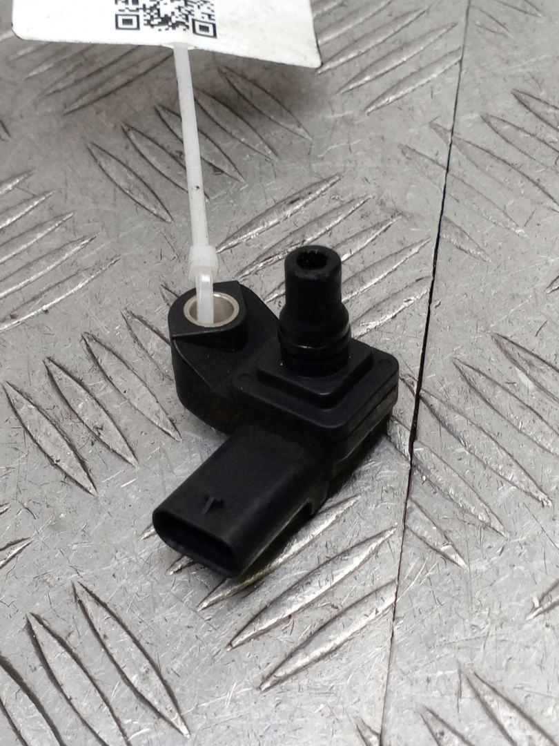 датчик давления во впускном коллекторе BMW 5 серия F07/F10/F11 2010, 3.0 л., N57 D30 A, дизель, 7804742, 13627804742 - фото №1