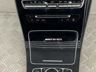 консоль салона Mercedes-Benz C AMG W205 2017, 4.0 л., M 177.980, бензин, АКПП, 197, седан, задний привод, правый руль, A2056801005, A2059005915, A2059055201, A2059056709