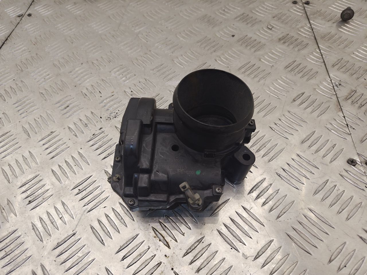 заслонка дроссельная Mini Cooper S 2 поколение 2007, 1.6 л., N14 B16 AB, бензин, МКПП, 757438080-01 - фото №1