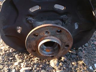 ступица задняя BMW X1 F48 2016, 2.0 л., B47 C20 A, дизель, МКПП, alpinweiß iii (300), внедорожник 5 дв., полный привод, правый руль