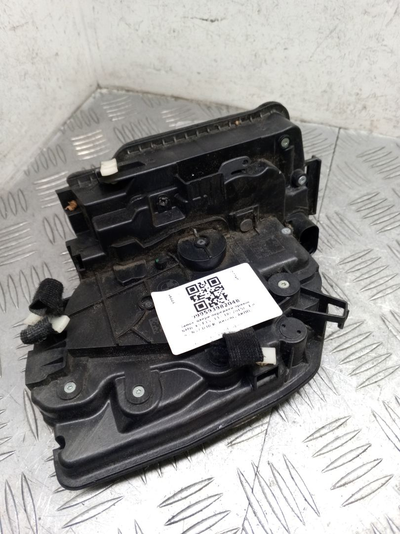 замок двери передней правой BMW X5 F15 2015, 4.0 л., дизель, АКПП, black sapphire metallic (475), внедорожник 5 дв., полный привод, правый руль, 7281936, 51217281936 - фото №1