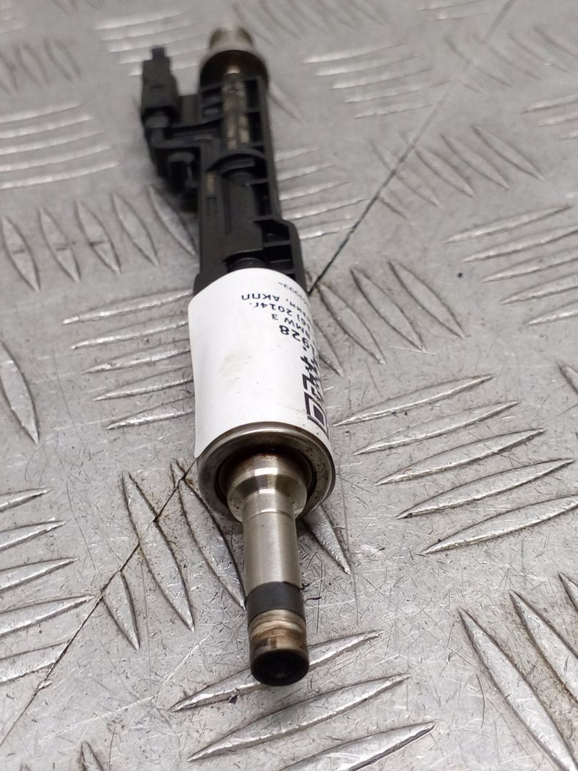 форсунка BMW 3 серия F30/F31/F34 2014, 2.0 л., N20 B20 A, бензин, АКПП, 13647639994, 7639994 - фото №1