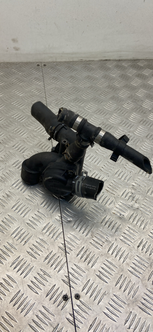 термостат Volkswagen Touareg 1 поколение 2005, 3.2 л., BMV, бензин, МКПП, 022121117, 022121121 - фото №1